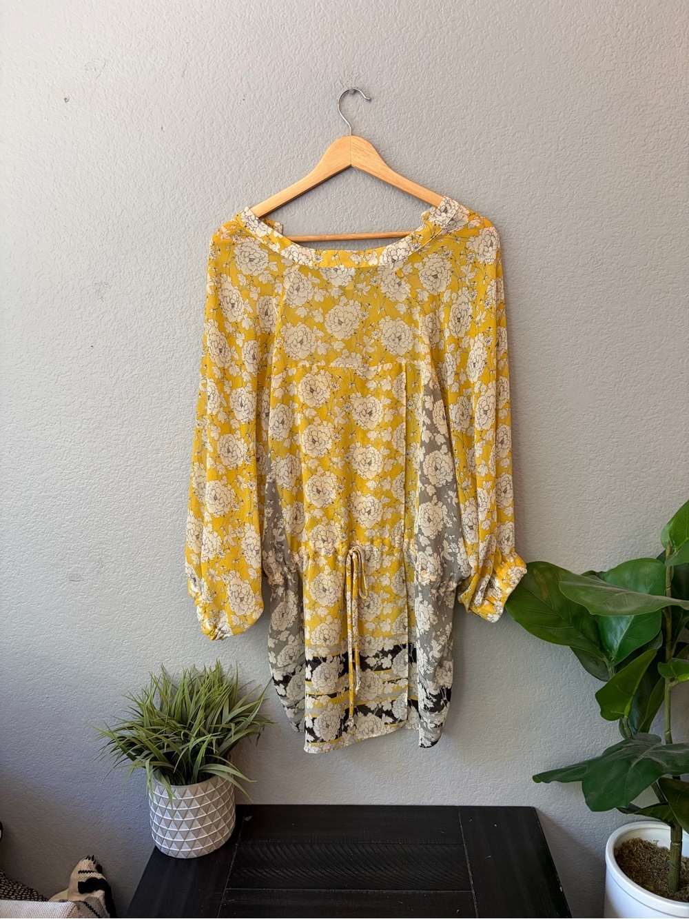 CAbi Yellow Floral V-Neck Tunic - Picture 4 of 5
